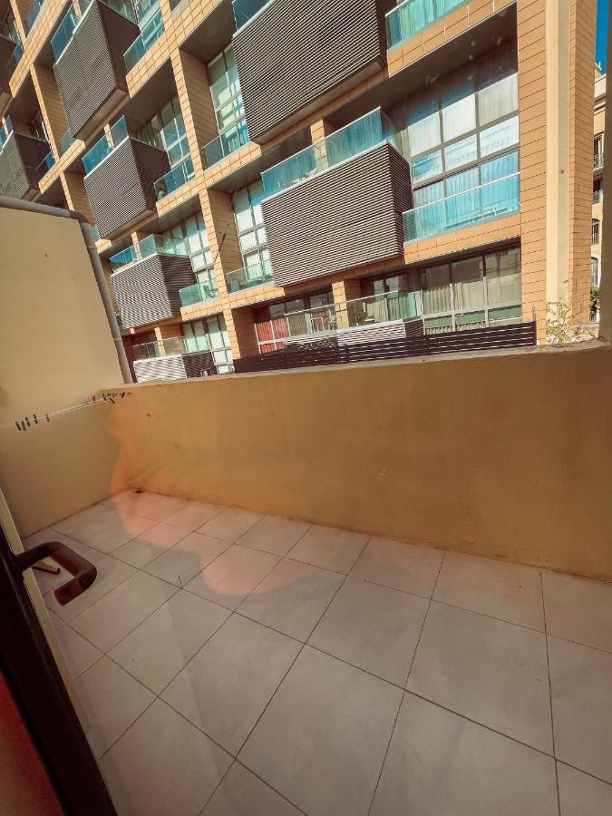Stresa Court Apartments San Julián Exterior foto